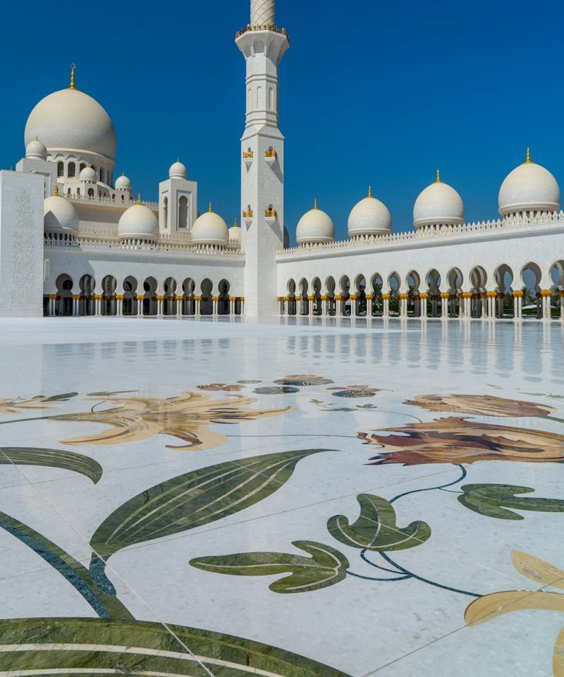 Sheikh Zayed Grand Mosque in Abu Dhabi